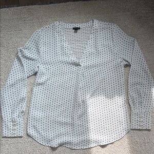 Elegant White Patterned Blouse